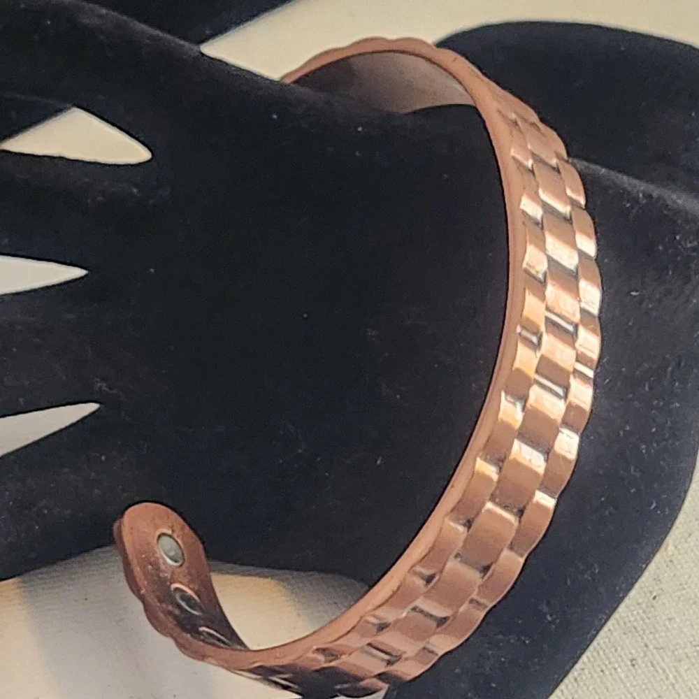 Earth Therapy‎ Copper Magnetic Bracelet Cuff Link Style Textured Adjustable 7.8